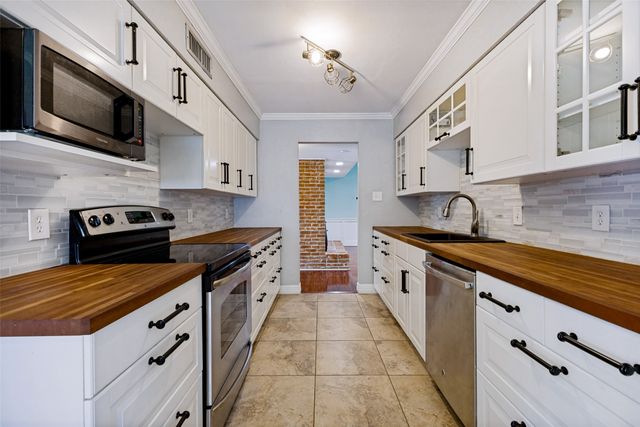 7736 El Santo Lane, Dallas, TX 75248