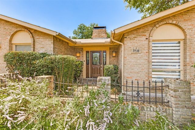 7736 El Santo Lane, Dallas, TX 75248
