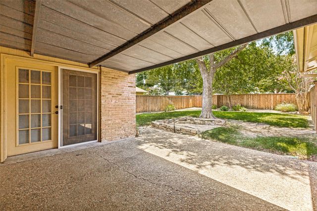 7736 El Santo Lane, Dallas, TX 75248