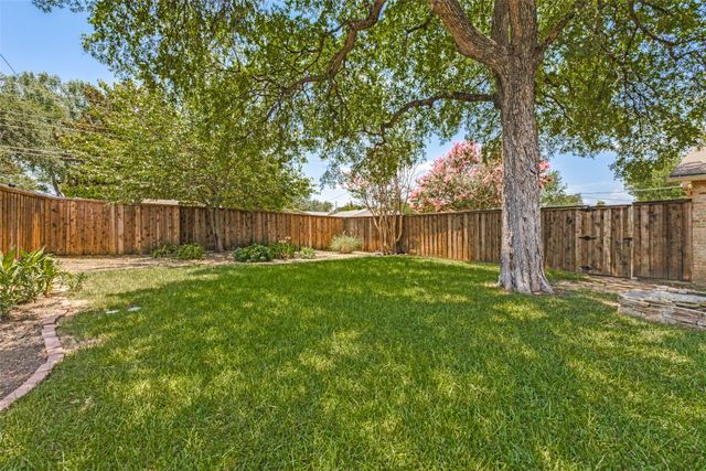 7736 El Santo Lane, Dallas, TX 75248