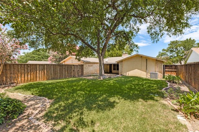 7736 El Santo Lane, Dallas, TX 75248