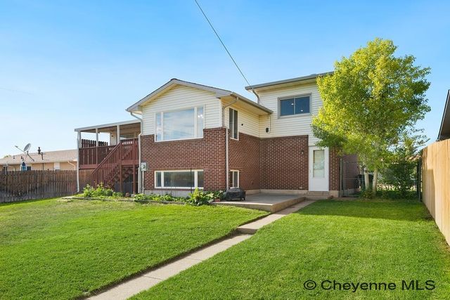 731 MELTON ST, Cheyenne, WY 82009