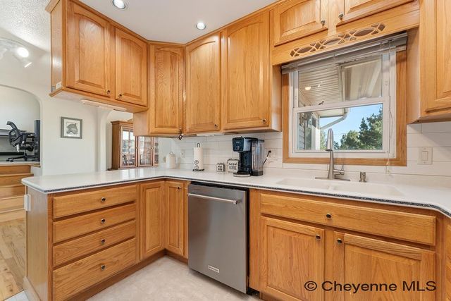 731 MELTON ST, Cheyenne, WY 82009