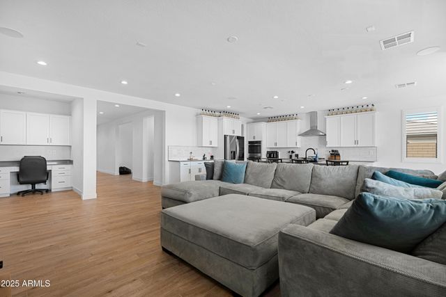 22303 N DANIEL Drive, Maricopa, AZ 85138