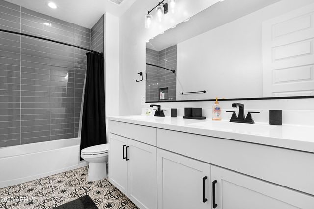 22303 N DANIEL Drive, Maricopa, AZ 85138