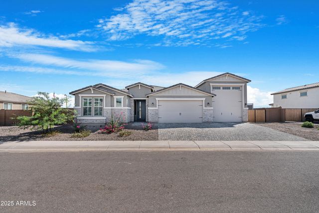 22303 N DANIEL Drive, Maricopa, AZ 85138