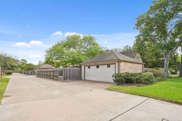 20538 Manette Drive, Katy, TX 77450