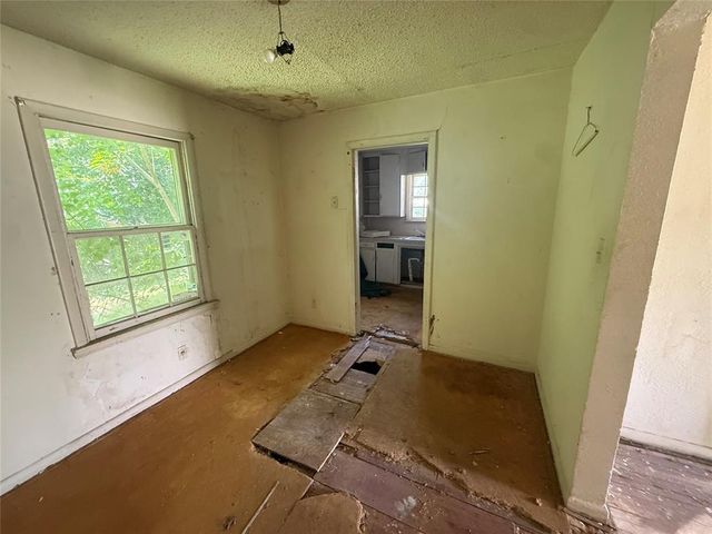 1129 N Woodward Avenue, Oklahoma City, OK 73107