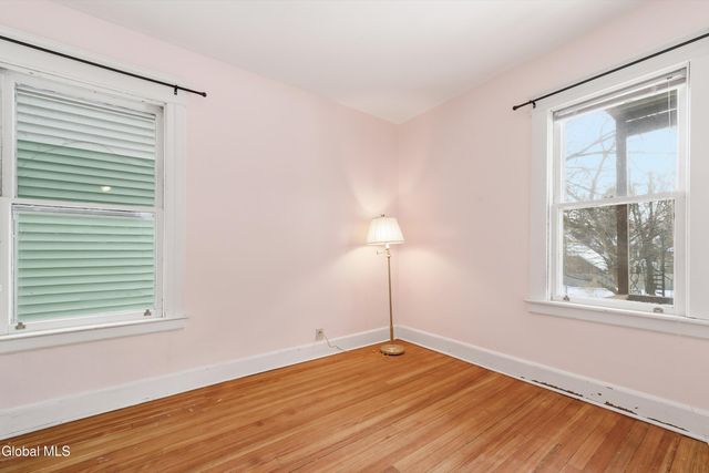 75 S Pine Avenue, Albany, NY 12208