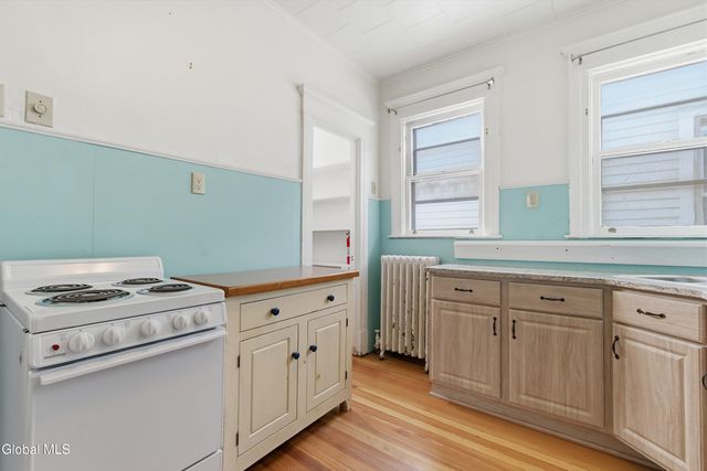 75 S Pine Avenue, Albany, NY 12208