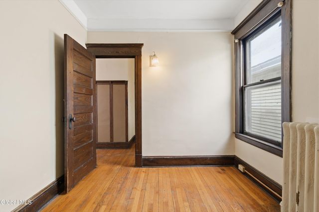 75 S Pine Avenue, Albany, NY 12208