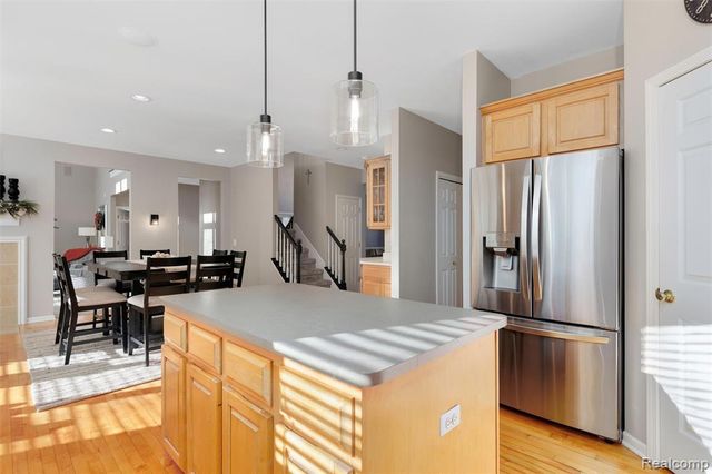 1340 Ross Lane, Rochester, MI 48306