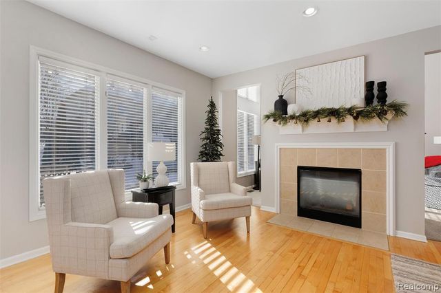 1340 Ross Lane, Rochester, MI 48306