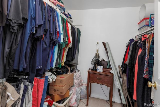 1340 Ross Lane, Rochester, MI 48306