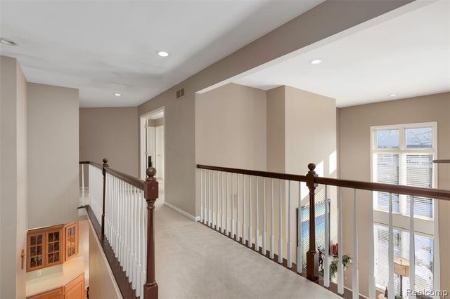 1340 Ross Lane, Rochester, MI 48306