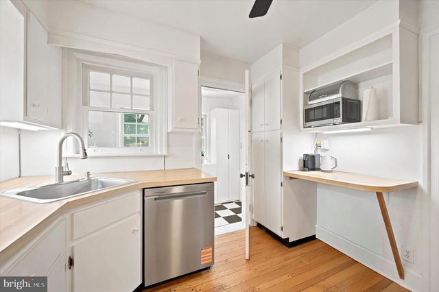 208 SABINE AVE, Narberth, PA 19072