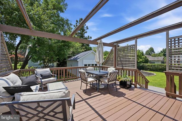 208 SABINE AVE, Narberth, PA 19072