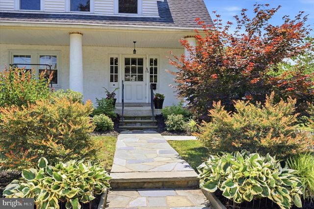 208 SABINE AVE, Narberth, PA 19072