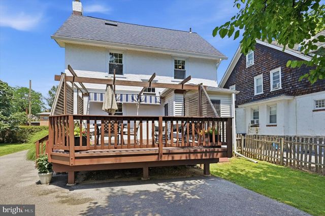 208 SABINE AVE, Narberth, PA 19072