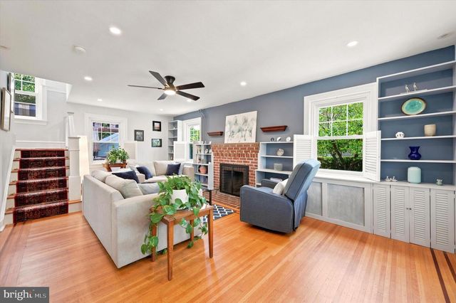 208 SABINE AVE, Narberth, PA 19072