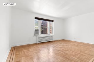 12416 84th Rd Apt 2C, New York City, NY 11415