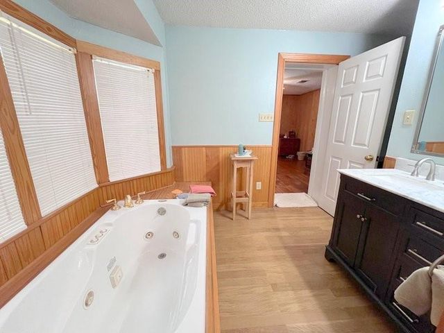 2301 E Houston Avenue, Crockett, TX 75835
