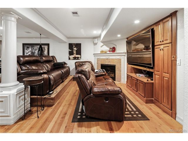 2823 Vallejo St, Denver, CO 80211