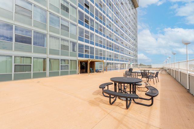 7234 W North Avenue 1902, Elmwood Park, IL 60707