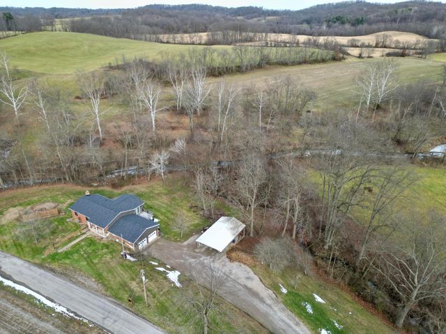 5235 Mast Road, Duncan Falls, OH 43734
