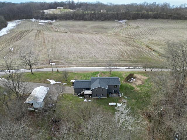 5235 Mast Road, Duncan Falls, OH 43734