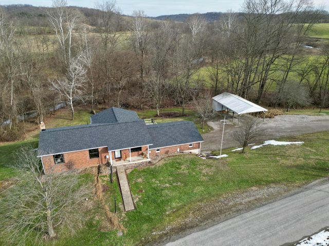 5235 Mast Road, Duncan Falls, OH 43734