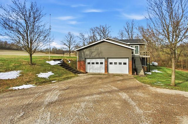 5235 Mast Road, Duncan Falls, OH 43734