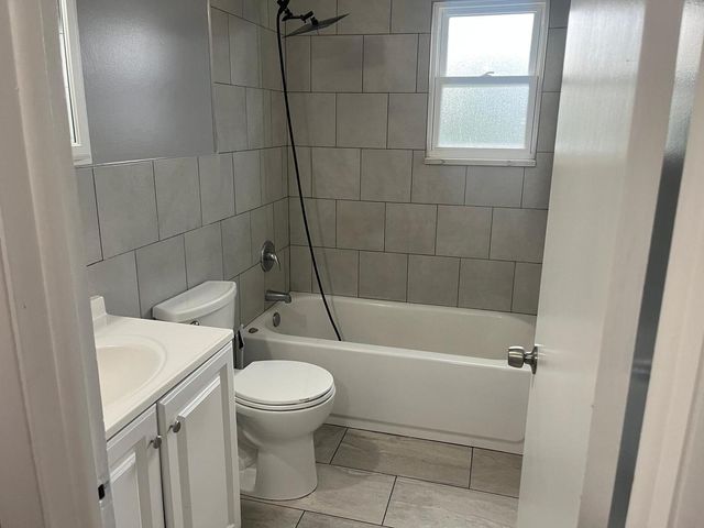 952 N Virginia Lane 0, Elmhurst, IL 60126