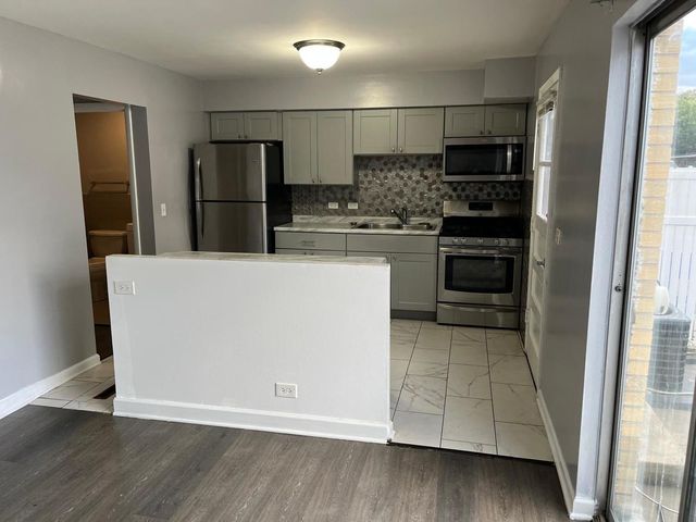 952 N Virginia Lane 0, Elmhurst, IL 60126