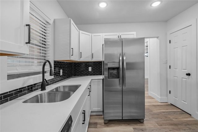 3325, 3335 S School, Fayetteville, AR 72701