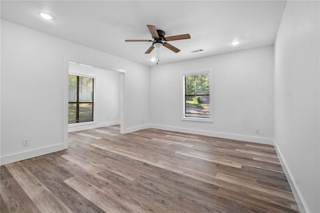 3325, 3335 S School, Fayetteville, AR 72701