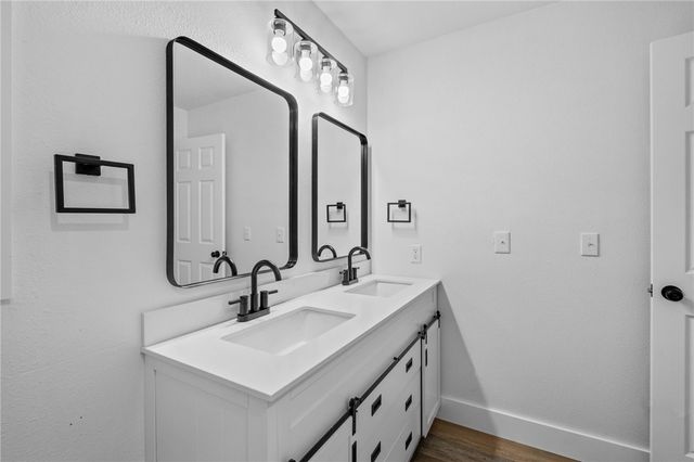 3325, 3335 S School, Fayetteville, AR 72701