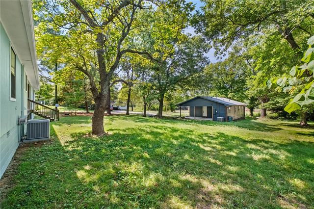 3325, 3335 S School, Fayetteville, AR 72701