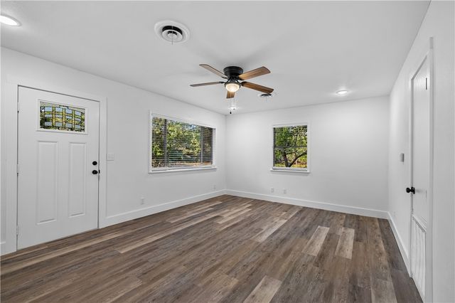 3325, 3335 S School, Fayetteville, AR 72701