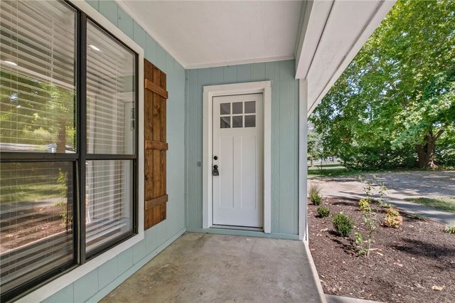 3325, 3335 S School, Fayetteville, AR 72701