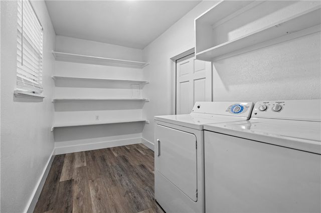 3325, 3335 S School, Fayetteville, AR 72701