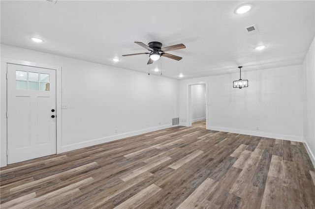 3325, 3335 S School, Fayetteville, AR 72701