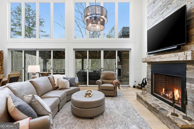 107 Cool Creek Trail, Blue Ridge, GA 30513