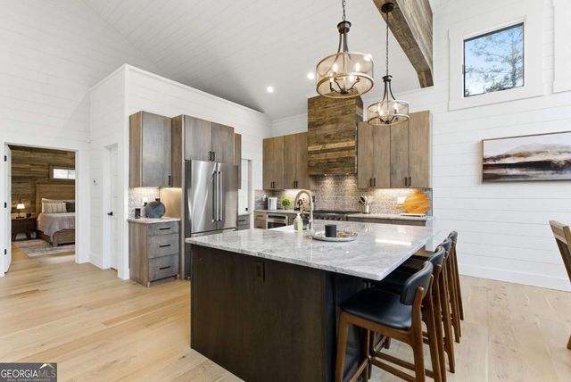 107 Cool Creek Trail, Blue Ridge, GA 30513