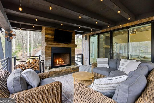 107 Cool Creek Trail, Blue Ridge, GA 30513