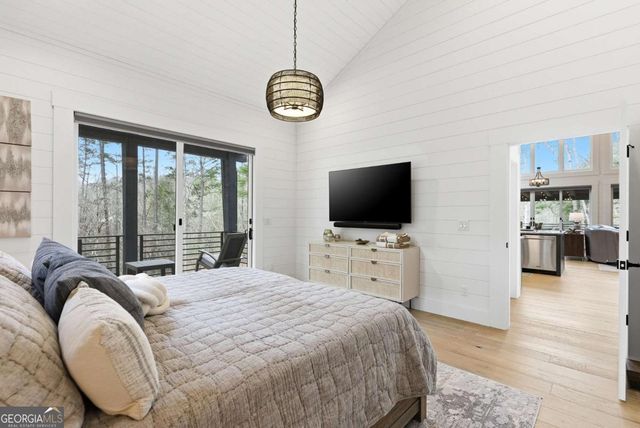 107 Cool Creek Trail, Blue Ridge, GA 30513