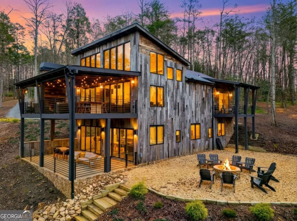 107 Cool Creek Trail, Blue Ridge, GA 30513