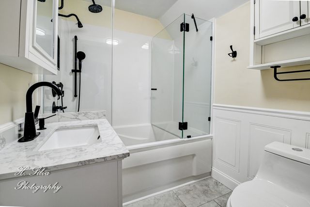 133 S Walkup Avenue, Crystal Lake, IL 60014