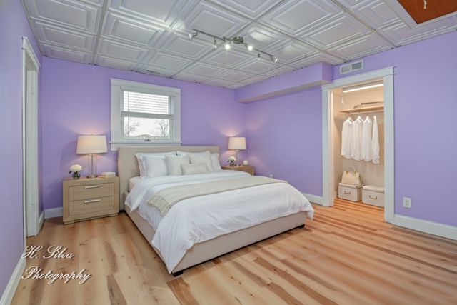 133 S Walkup Avenue, Crystal Lake, IL 60014