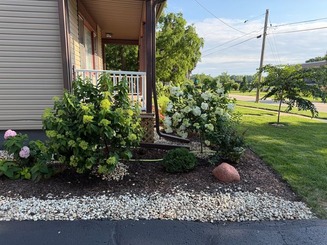 133 S Walkup Avenue, Crystal Lake, IL 60014